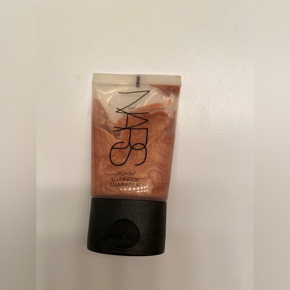 NARS Illuminator Orgasm